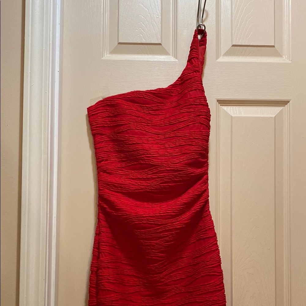 Elegant Red One-Shoulder Dress